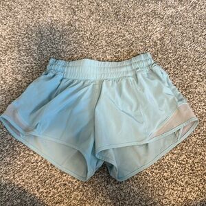 Lulu hotty hot shorts, 2.5”